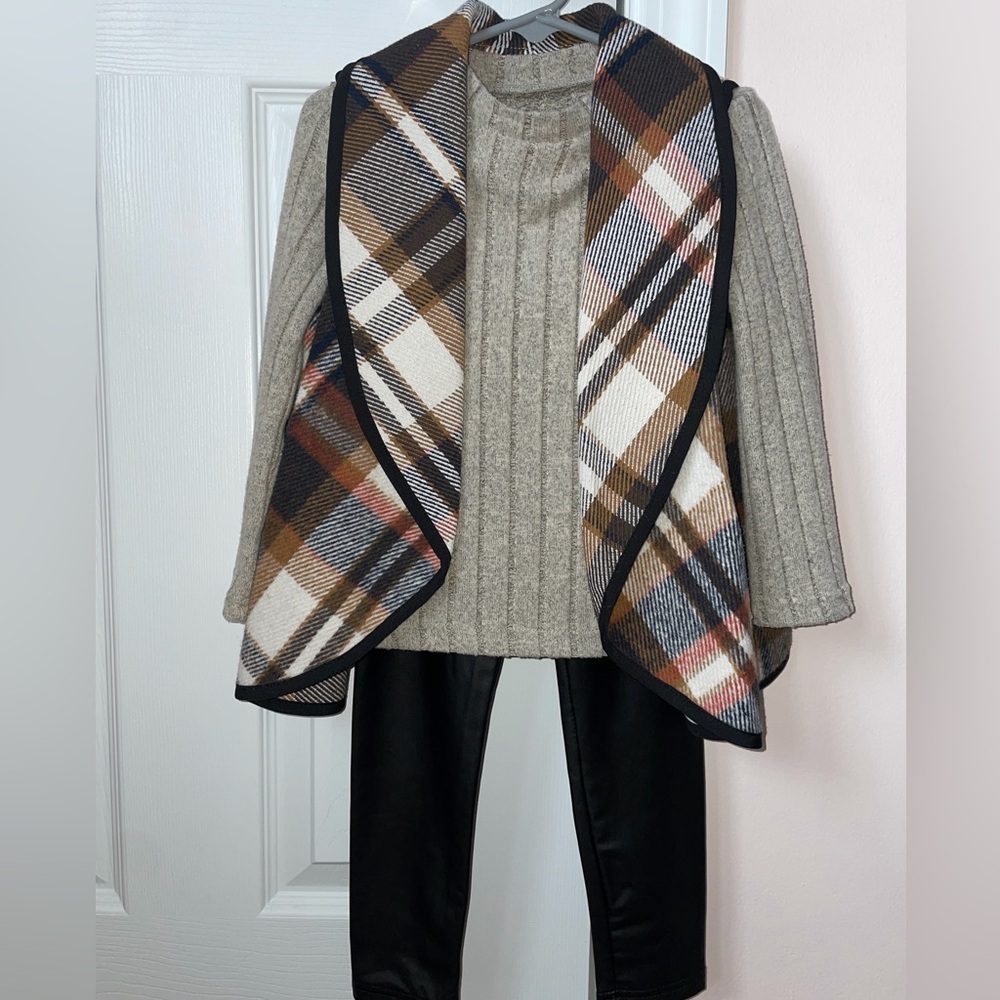 4T outfit - Picture 3 of 3
